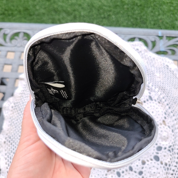 Friday the 13th Jason Mask Coin Purse - Picture 11 of 15